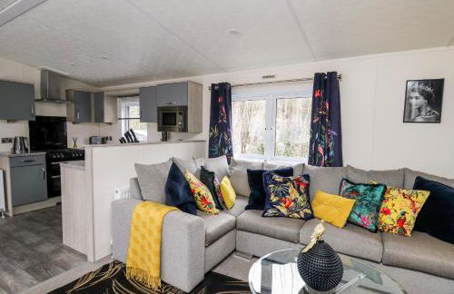 The Hideout - Photo 5