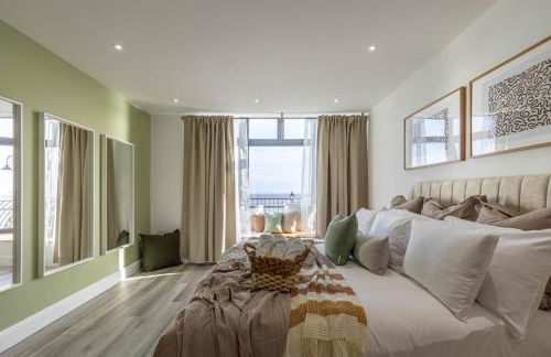 Luxury 1BR Seafront Apartment - Photo 7