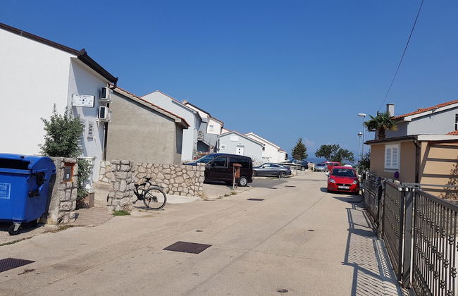 Apartment Mato With 1 Bedroom - Photo 10