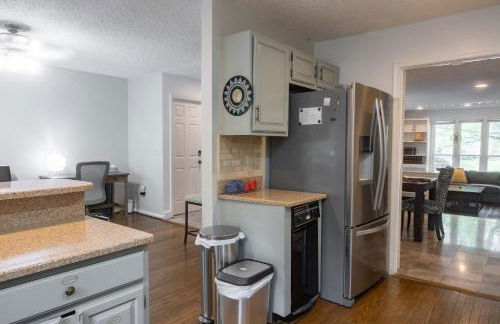 Pet-Friendly Beach Getaway, Relax by the Bay! - Foto 27