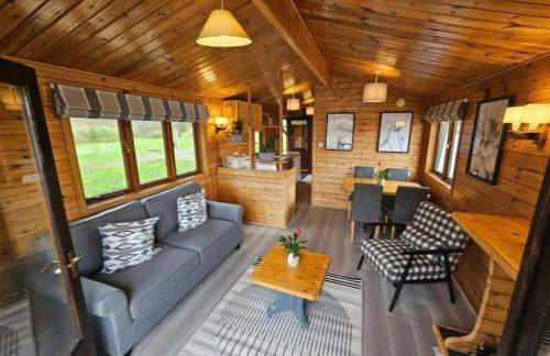 Bure River Lodge Houseboat - Photo 13