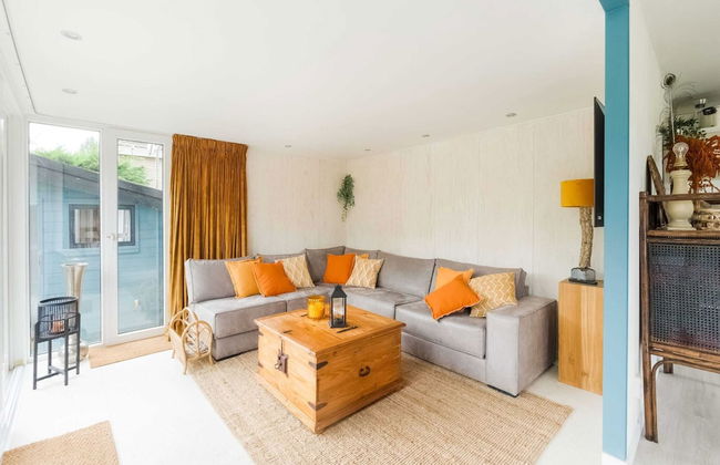 Idyllic Holiday Home in Ooltgensplaat With Private Terrace - Photo 13