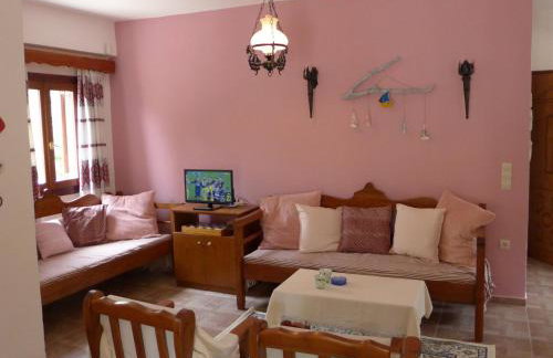 Villa in Axos with Pool near Panormo Beach - Photo 2