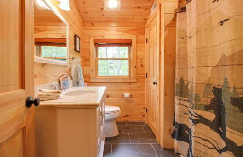 Londonderry Chalet w/ Deck, Fire Pit & Views! - Foto 16