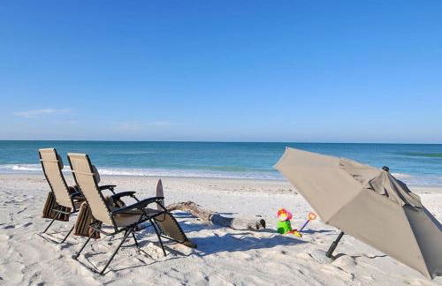 Beautiful Home - Oasis Backyard with Heat Pool - Foto 61