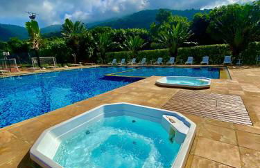 Maresias, Chalé H31 em condomínio dentro da Mata Atlântica e de frente a Entrada 18 da praia - Foto 45