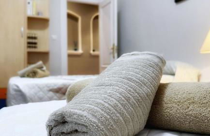 Céntrica y amplia Vivienda Turística con wifi - Foto 2