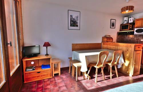 Appartement 2 pièces + coin montagne, balcon sud, au centre du village - FR-1-458-139 - Foto 9