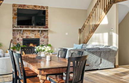 Lakeview Sunset Heaven by Avantstay Waterfront Home Hot Tub, Game Room + Discounted Ski Tickets - Foto 22