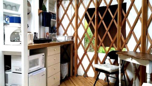 Modern Countryside Yurt Rental in Waterville, Upstate New York - Foto 3