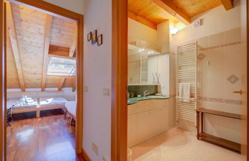 The Green Emerald Family Retreat - Happy Rentals - Foto 16