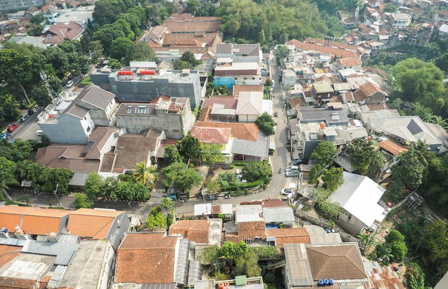 Comfortable 2BR Parahyangan Residence Apartment - Foto 41