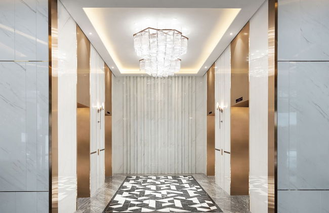 Orchard Grand Court - Photo 2