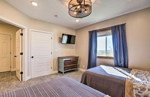 Chic Williamstown Retreat with Pool and Hot Tub! - Foto 19