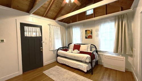 Cottage 8-9 - Stand Alone 2 Bedroom 2 Bath Private Courtyard Pet Friendly with Fee - Foto 3