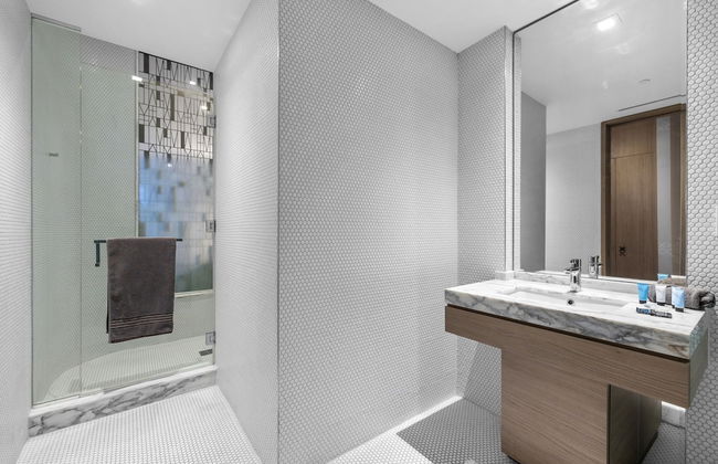 Luxury Suites in Brickell - Photo 43