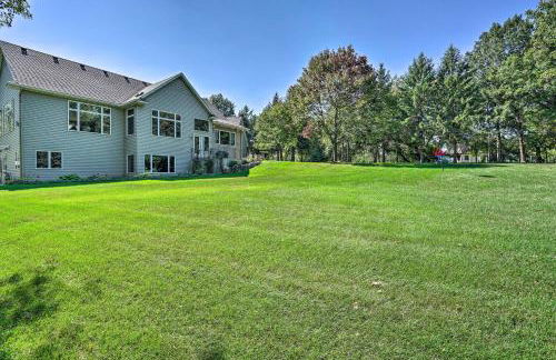 Tranquil Lake Elmo Farmhouse Hiking Nearby! - Foto 33