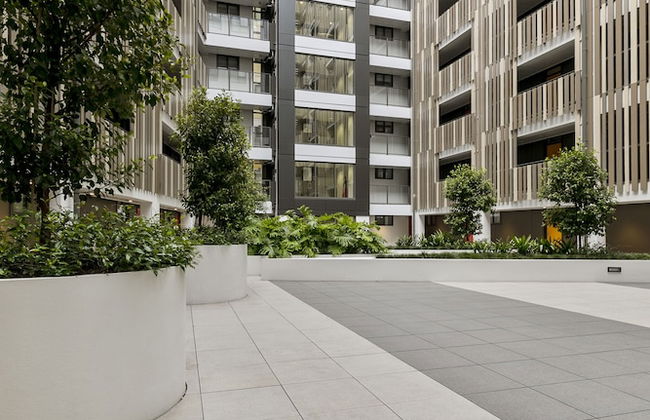 Chic 2BR Pool & Gym - Steps to Ponsonby - Foto 25