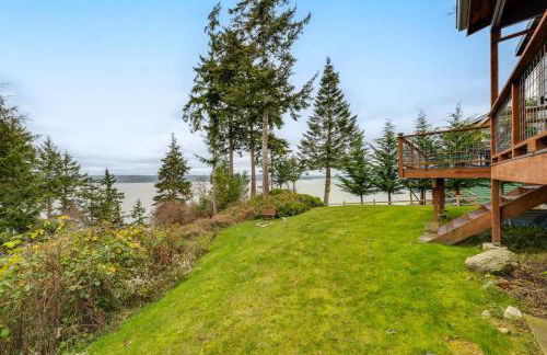 Water Views Whidbey Island Hideaway with Deck - Foto 22