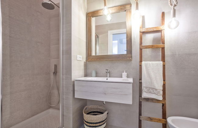 MADAME BARI' Apt a step from the sea - Foto 11