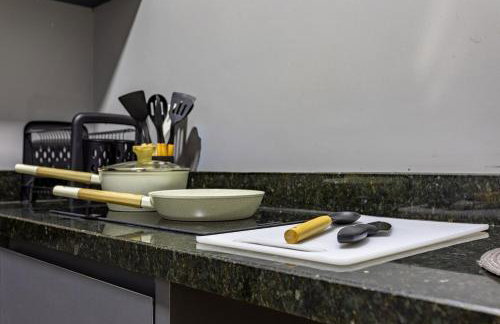 Apto com Ar e varanda a 5 min do aeroporto - Foto 18