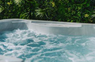 Cosy Hot Tub Getaway Bungalow - Foto 18