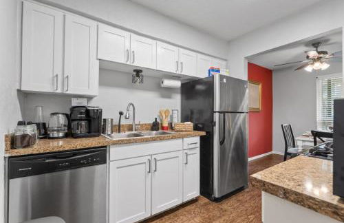 Intimate 2BD TCU Walkable - Foto 20