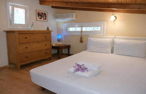 Sunshine Home - Peaceful Garden Escape & Parking - Foto 12