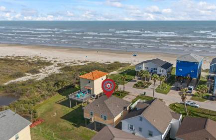 Seaside Sunrise: A Peaceful Escape by the Ocean - Foto 1