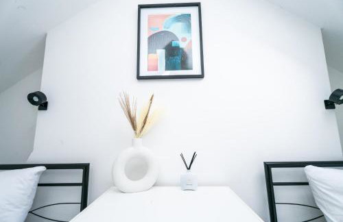 Thameside Terrace - 4Bed 3Bath near Purfleet train station - Photo 8