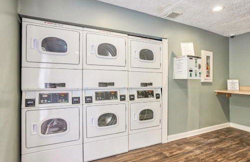 Landing Spectacular 1BD Gym Pool - Photo 24