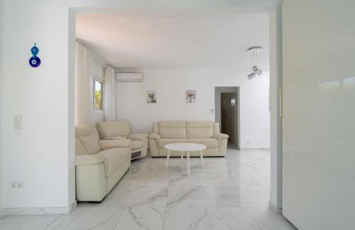 FaroQuilla Suites Pasito Blanco - Photo 32