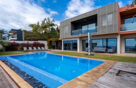 Villa Vitoria - by LovelyStay - Foto 27