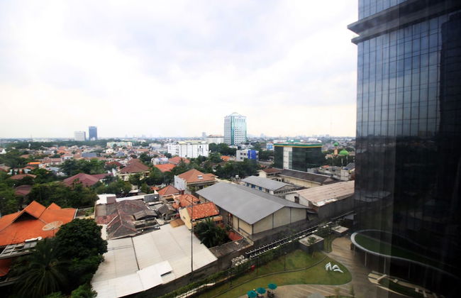 Spacious and Modern L'Avenue Apartment - Photo 39