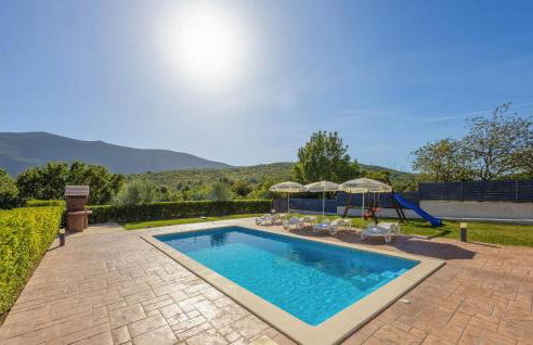 Three-Bedroom Apartment In Donja Ostrvica - Photo 6