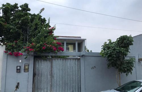 Casa Aconchegante em bairro residencial - Foto 13