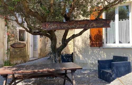 Les Gîtes sous l' Olivier en Camargue - Photo 3