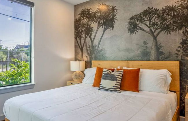 Urban Jungle Retreat in the HTX Skyline - Foto 42