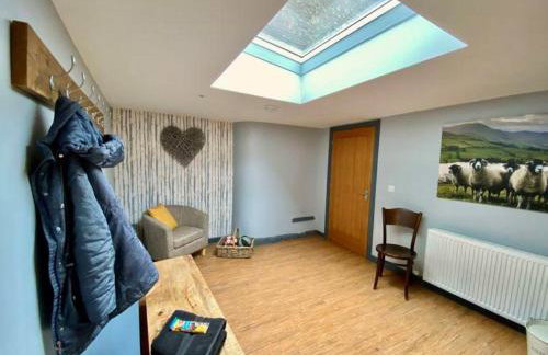 Elegant & spacious farmhouse with wonderful views - Foto 13