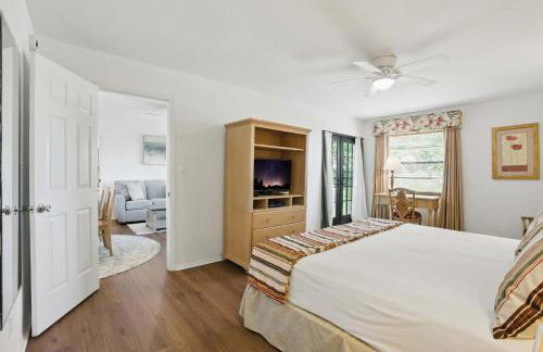 Deluxe Condo with Lake Views - Foto 17