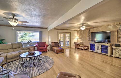 Large Home with Games 4 Mi to Bull Shoals Lake! - Foto 8