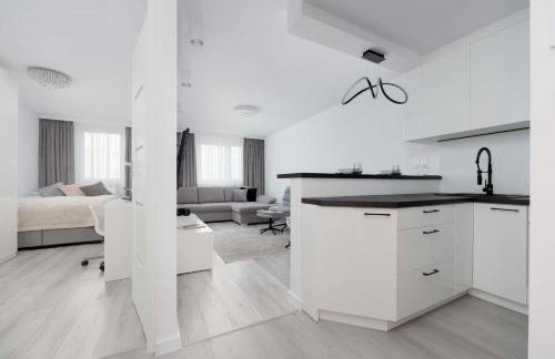 Elegant Apartment Żoliborz next to Metro and Westfield Arkadia by Noclegi Renters - Foto 6