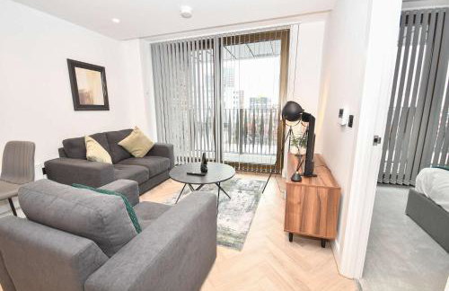 Contemporary Flat in Central Manchester w Balcony - Photo 10