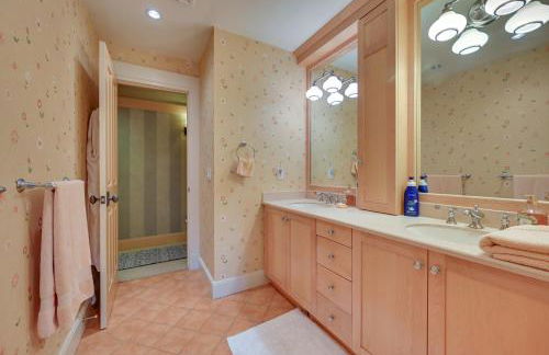 Hot Tub, Gym, Game Room! Luxe Estate in Longmeadow - Foto 17