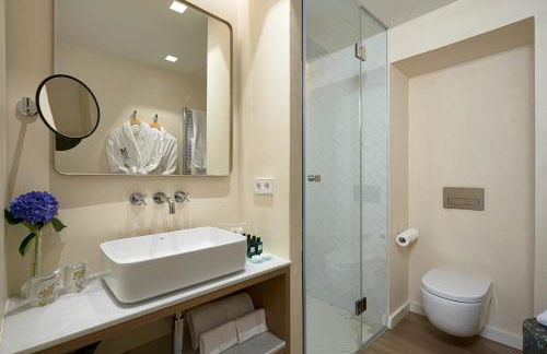 Suites Murillo Plaza Sta. Cruz - Photo 31