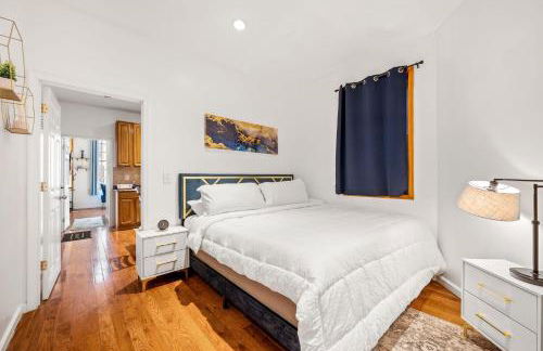 Charming Home In Heart of City With King Size Bed! - Foto 6