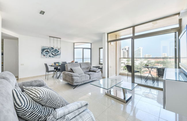 Herzliya Seaside Charming Home by Sea N' Rent - Foto 22