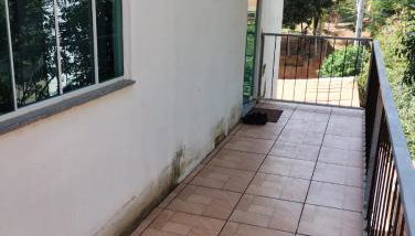 Casinha branca com piscina - Foto 5