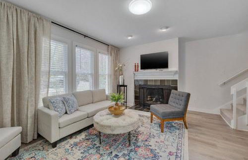 Cozy Fully-Renovated 2 BRM 2 Bath Near North Hills - Foto 5