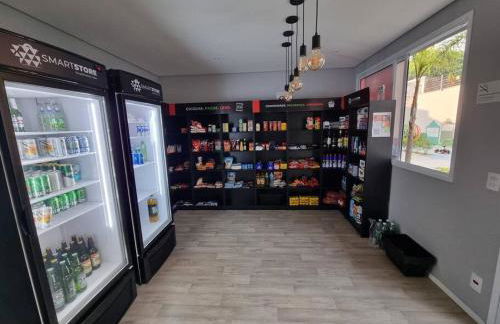 Ap10 Prático, confortável com wifi, piscina, rooftoop e academia em frente ao Metrô - Photo 47